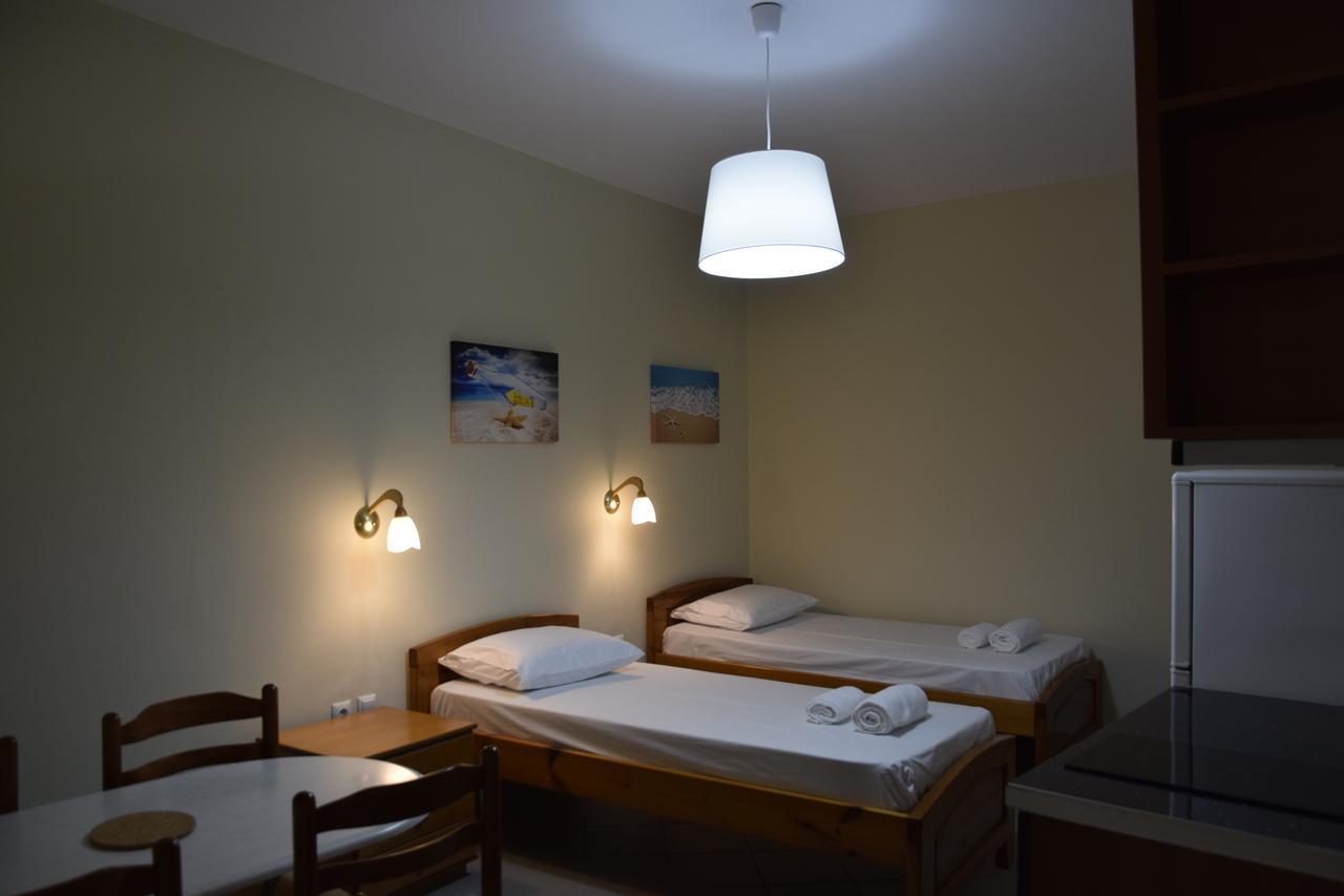 Zotos Apartment Химара Экстерьер фото