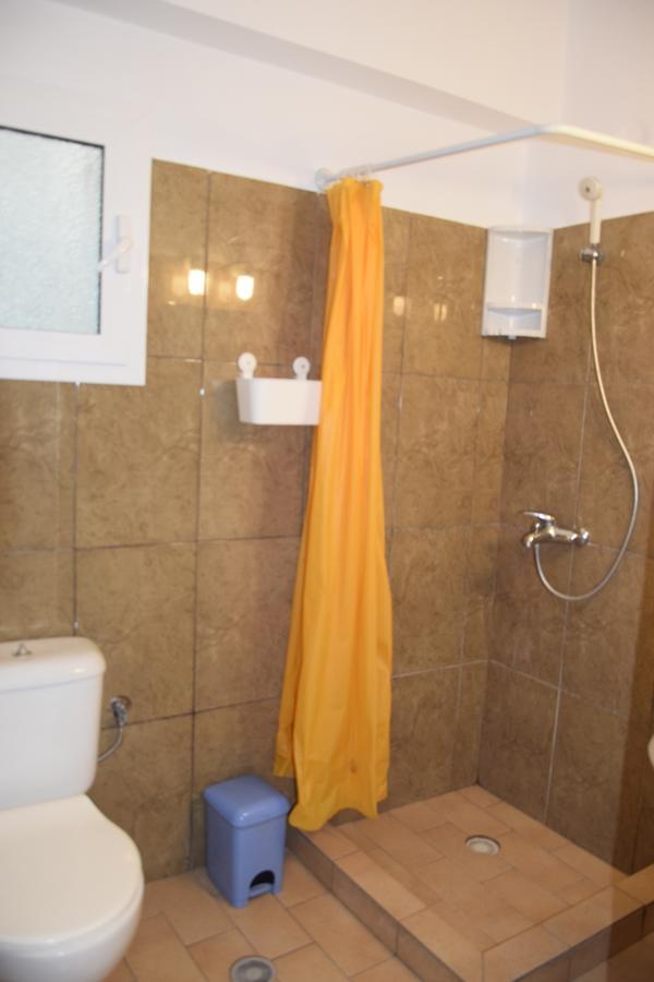 Zotos Apartment Химара Экстерьер фото